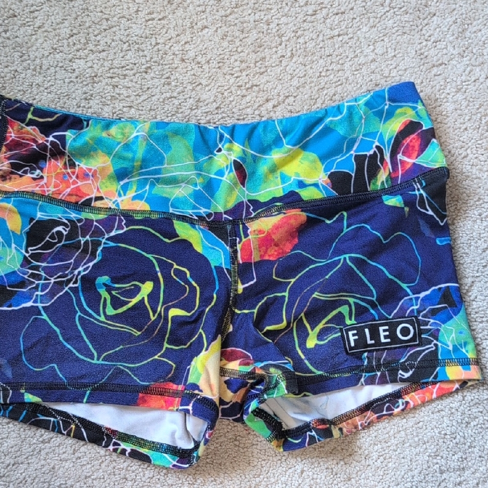 Fleo Women's Blue Multicolor Floral Athletic Shorts
